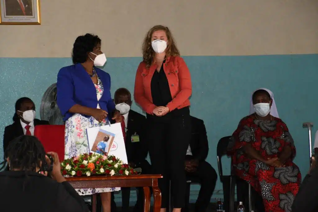 Elise Schutte (AFRIpads Business Development Manager) with Madam Monica Chakwera, First Lady of the Republic of Malawi
